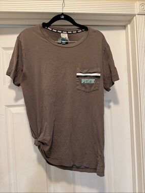 PINK Victoria's Secret campus Short Sleeve Pocket Tee — Taupe